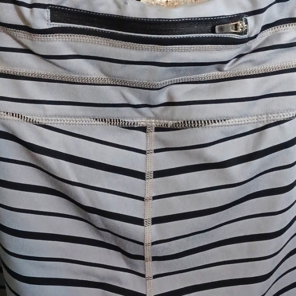 BOGO! Two Athleta Leggings. Relay gray & black and Oasis Contender, sz L - Picture 7 of 13